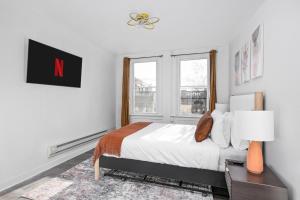 Fotografie z fotogalerie ubytování The Mirage Stay 3 Bedroom Apt 20 Min to NYC v destinaci West New York