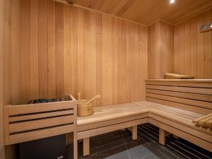 Zdjęcie z galerii obiektu Appartement lumineux avec balcon à 2 chambres doubles et services inclus, skis aux pieds - FR-1-613-65 w mieście Les Allues