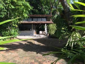 Gallery image of Fern House Retreat in Chalong
