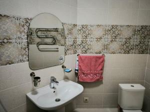 Fotografie z fotogalerie ubytování 3-х комнатная квартира, кухня-студия v destinaci Astana