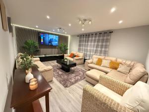 Χώρος καθιστικού στο Cozy Rochester Apartment Retreat