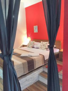 Ένα ή περισσότερα κρεβάτια σε δωμάτιο στο Charming Apartment in Oštarski Stanovi - Terrace +23 φωτογραφίες