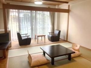 Ruang duduk di Itoen Hotel