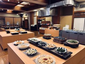 Makanan di atau berdekatan hotel