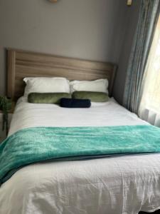 Imagen de la galería de Out of Ordinary in Block 7 Plot 58988, en Gaborone