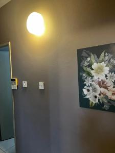 Imagen de la galería de Out of Ordinary in Block 7 Plot 58988, en Gaborone