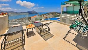 Photo de la galerie de l'établissement Seaview Luxury Apartment - 6839, à Kalkan