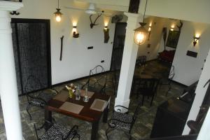 Restaurace v ubytování MANJU Homestay Unawatuna