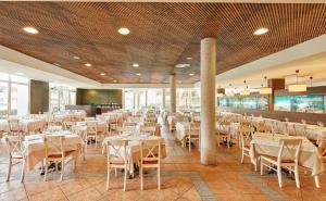 
Un restaurante o sitio para comer en PortAventura® Resort - Includes PortAventura Park Tickets
