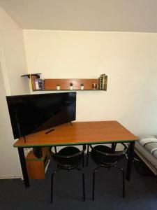 TV/trung tâm giải trí tại Studio Paris la Défense Arena