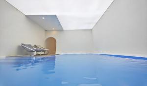 Πισίνα στο ή κοντά στο Yuanjing Yishu Hotel