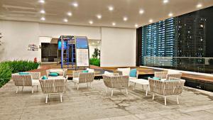 TV/trung tâm giải trí tại relax family stay 3BR 10pax urban