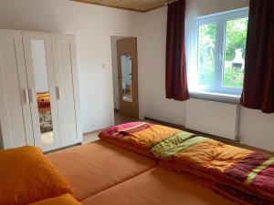 Postel nebo postele na pokoji v ubytování Comfortable, family-friendly and top located