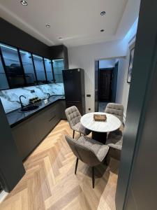 Et tv og/eller underholdning på Kvartira