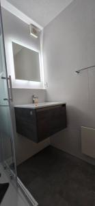 Koupelna v ubytování Marco Apartment - Aare Jungfrau AG + 14 fotografií