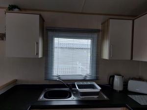 Una cocina o zona de cocina en Gateway to Cornwall
