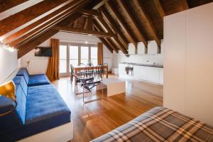 Area tempat duduk di Albergo Diffuso Comeglians