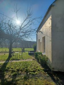 En have udenfor Gite Fontenelles