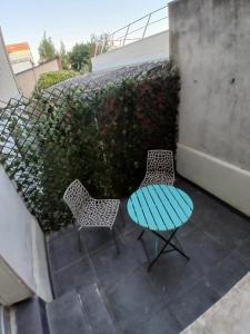 Balkón nebo terasa v ubytování Charming 2 rooms 2 pas RER B Laplace 15 min Paris