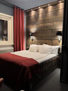 Posteľ alebo postele v izbe v ubytovaní Hotel Jämteborg