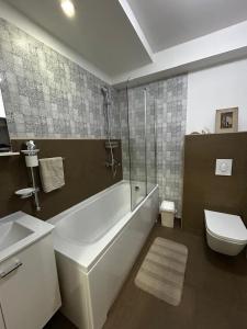 Ένα μπάνιο στο Apartment Galerija