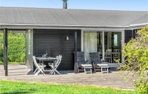 Zahrada ubytování Holiday Home Nordvangsvej With Fireplace And Shower