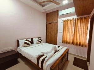 Φωτογραφία από το άλμπουμ του The Whiteglow Elite στην Τσενάι