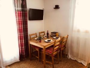 Gallery image of Studio Fondue chocolat, 100m des pistes Wifi fibre, parking privé in Bernex
