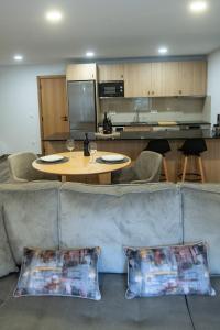 Køkken eller tekøkken på Casa da Timpeira - Vila Real + 2 billeder