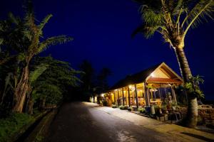 Fotografie z fotogalerie ubytování Brave Coffee and Camp v destinaci Padangan