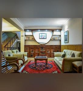 Posezení v ubytování The Retreat four star resort