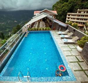 Bazén v ubytování The Retreat four star resort nebo v jeho okolí