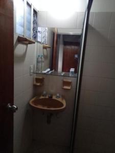 Koupelna v ubytování Habitación Amplia Laureles