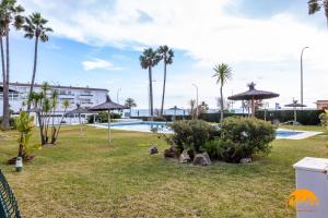 Πισίνα στο ή κοντά στο Laja Bermeja by Cadiz Time