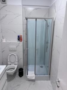 Ένα μπάνιο στο Smart Home Apartment +14 φωτογραφίες