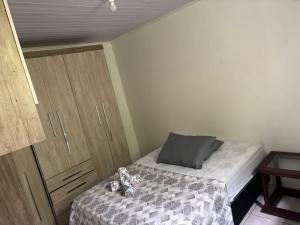 Postel nebo postele na pokoji v ubytování Recanto Pousada JU&JU com piscina COMPARTILHADA