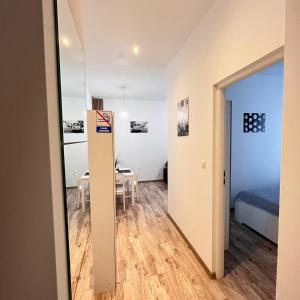 Kuchnia lub aneks kuchenny w obiekcie Stay99