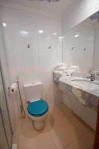Ένα μπάνιο στο Golden Tower Express Araraquara by Fênix Hotéis +15 φωτογραφίες