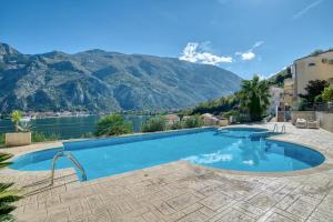 Splošen pogled na gorovje oz. razgled na gore, ki ga ponuja apartma