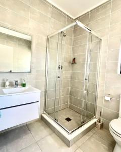 Ένα μπάνιο στο 362BallitoHills