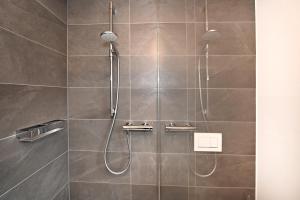 A bathroom at Panoramahof Bergglück