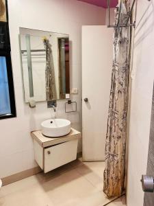 Fotografie z fotogalerie ubytování Lotus Room v destinaci Nágpur