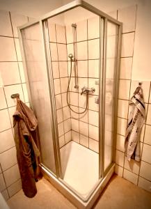 Bilik mandi di Gemütliches Zimmer im Zentrum Weimars