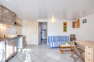 Køkken eller tekøkken på Appartement 2 pièces, plain-pied, équipé, avec parkings, Réservation minimum 3 nuits