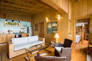 Posezení v ubytování Castara Retreats + 37 fotografií