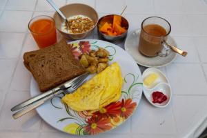 Makanan di atau berdekatan hotel