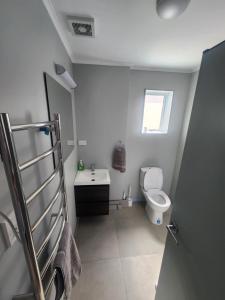 O baie la Raglan by the Sea - 2 Bedroom Apartment