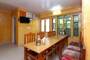 Hotel Bright Palace的休息区