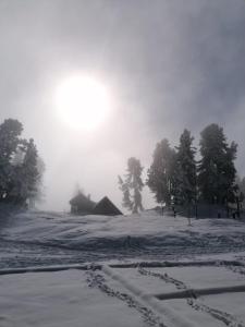 Stoderhütte през зимата