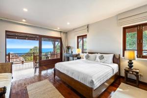 Ένα ή περισσότερα κρεβάτια σε δωμάτιο στο Luxury Mansion Villa 200 m to Chaweng Beach +128 φωτογραφίες